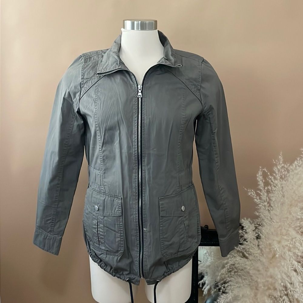 NWT Express Gray Utility Jacket Zip Front Drawstring Lightweight Size Small